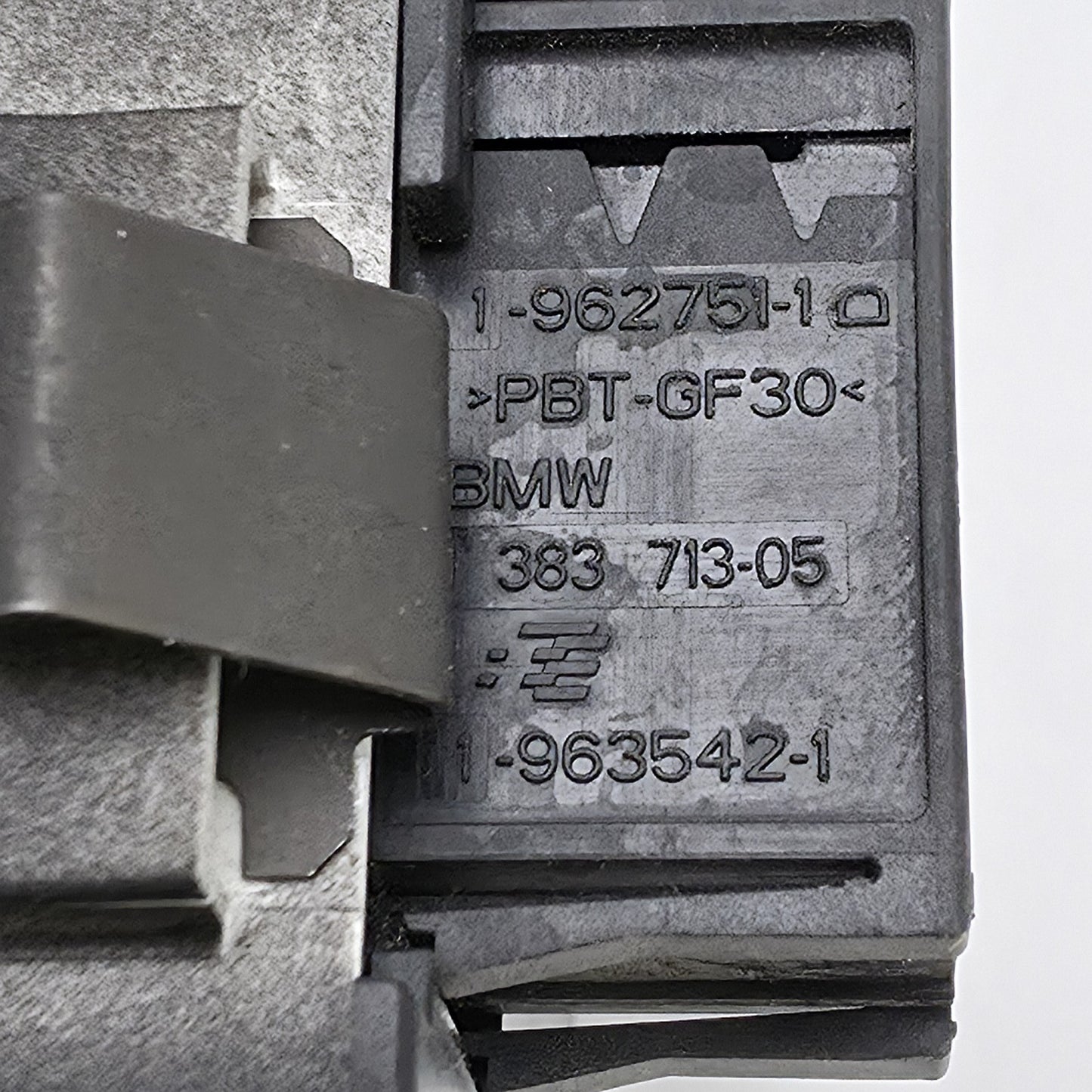 2010-2016 Land Rover Discovery 4 HEADLIGHT CONTROL SWITCH AH2213A024AB