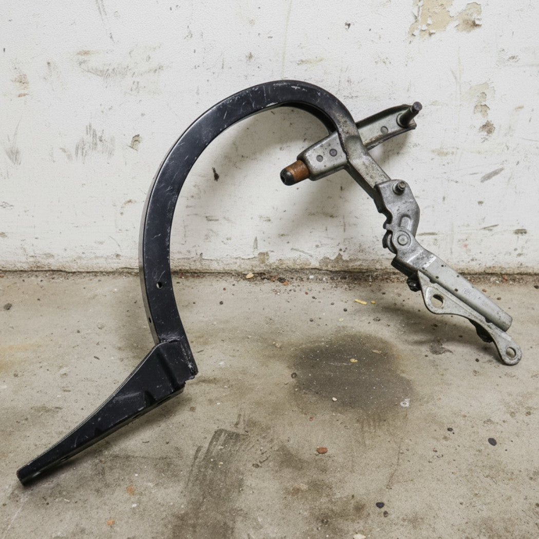2012–2018 Audi A6 / S6 / A7 Deck Lid Hinge (Left, Rear) used OEM 4G5827301B