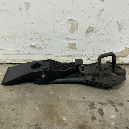 2014–2018 AUDI A6/A7 Hood Latch Lock Release USED OEM 4G0823480