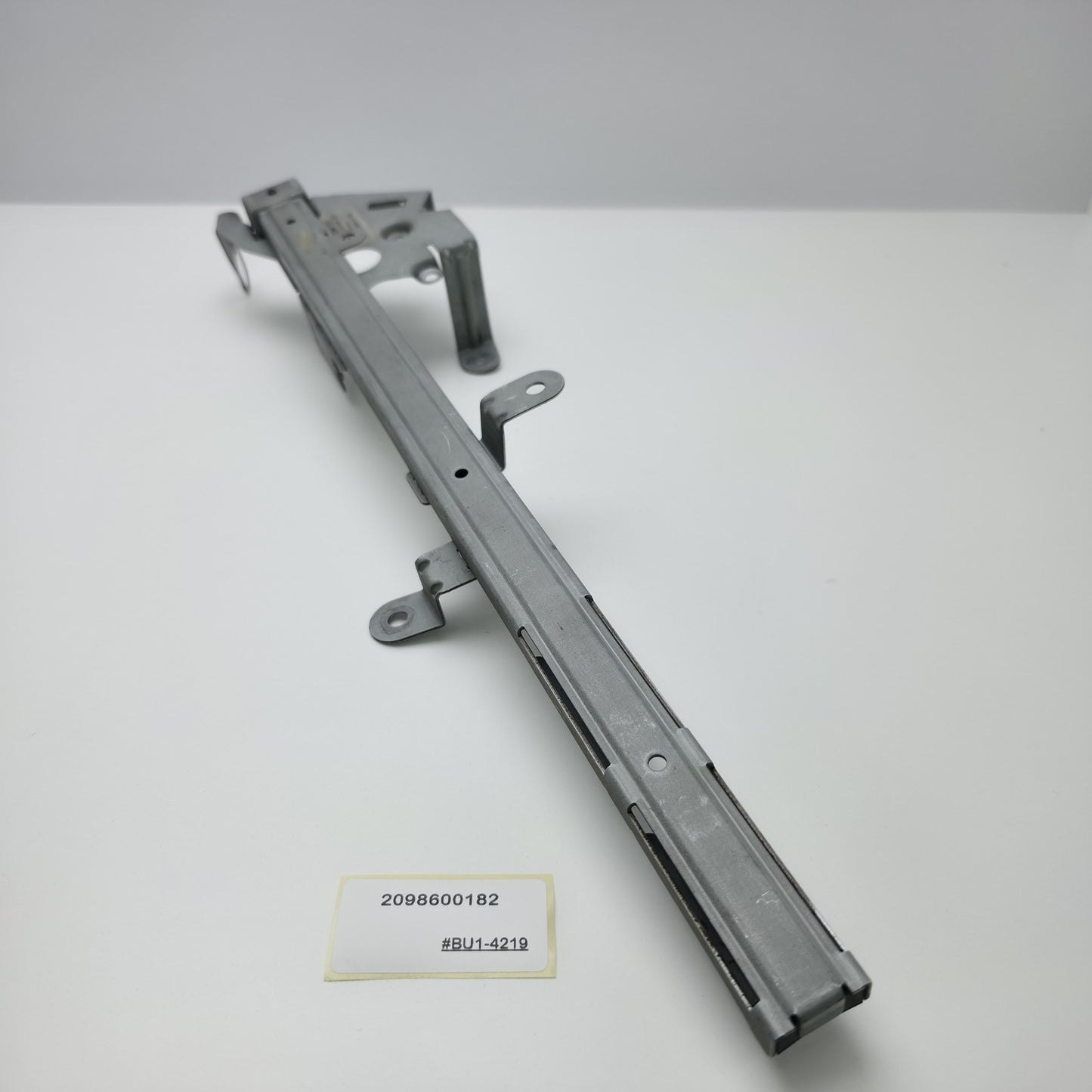 2004-2009 Mercedes-Benz CLK Seat Belt Feeder 2098600182