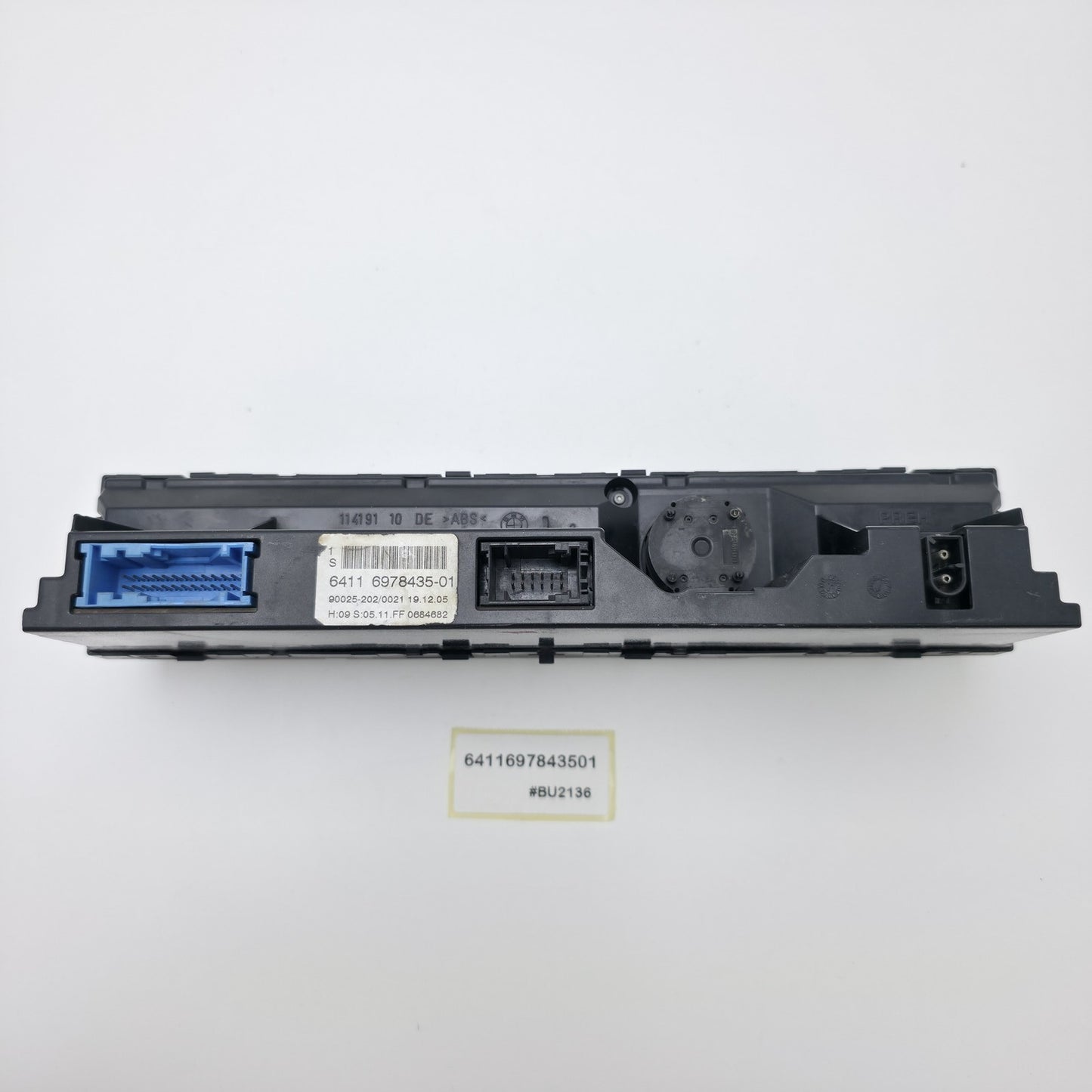 2001-2010 BMW 5 Series (E60) Climate Control Panel 6411697843501