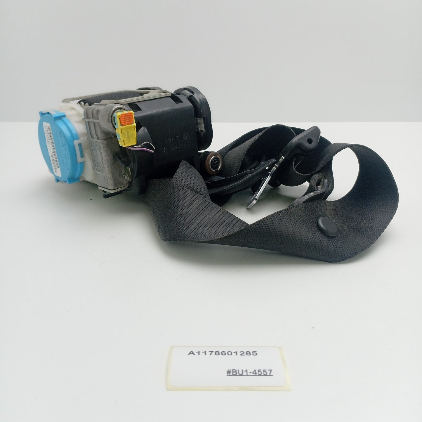 2017 Mercedes CLA250 Front Right Side Seat Belt Retractor A1178601285