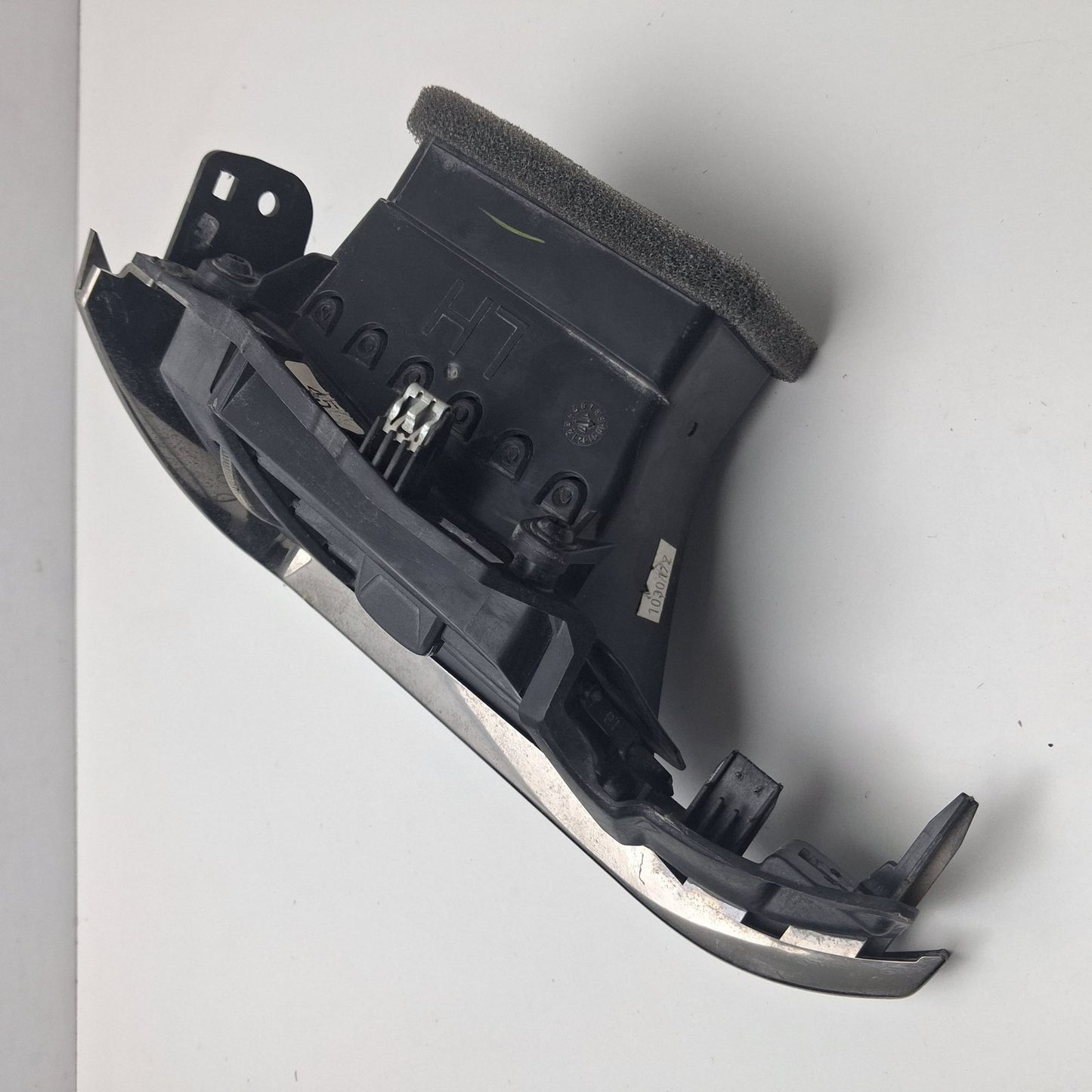2014-2019 Cadillac CTS Driver Side Instrument Panel Air Outlet 23171375