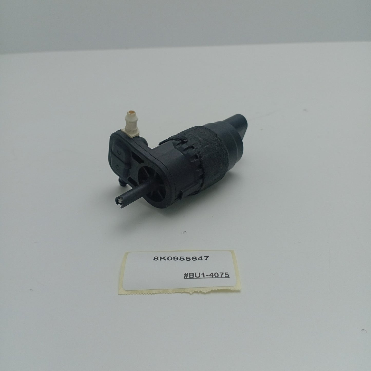2019-2023 Audi Q3 Windshield Washer Fluid Pump 8K0955647
