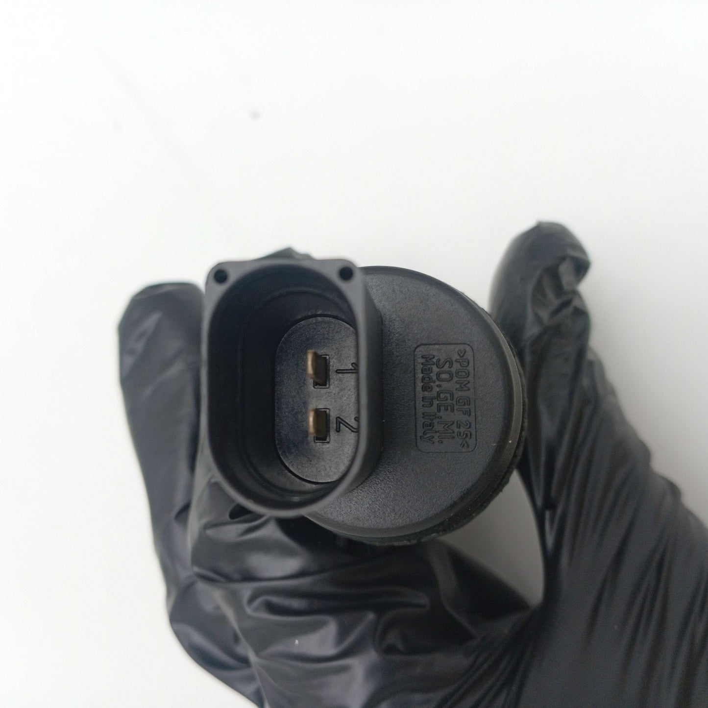 2019-2023 Audi Q3 Windshield Washer Fluid Pump 8K0955647