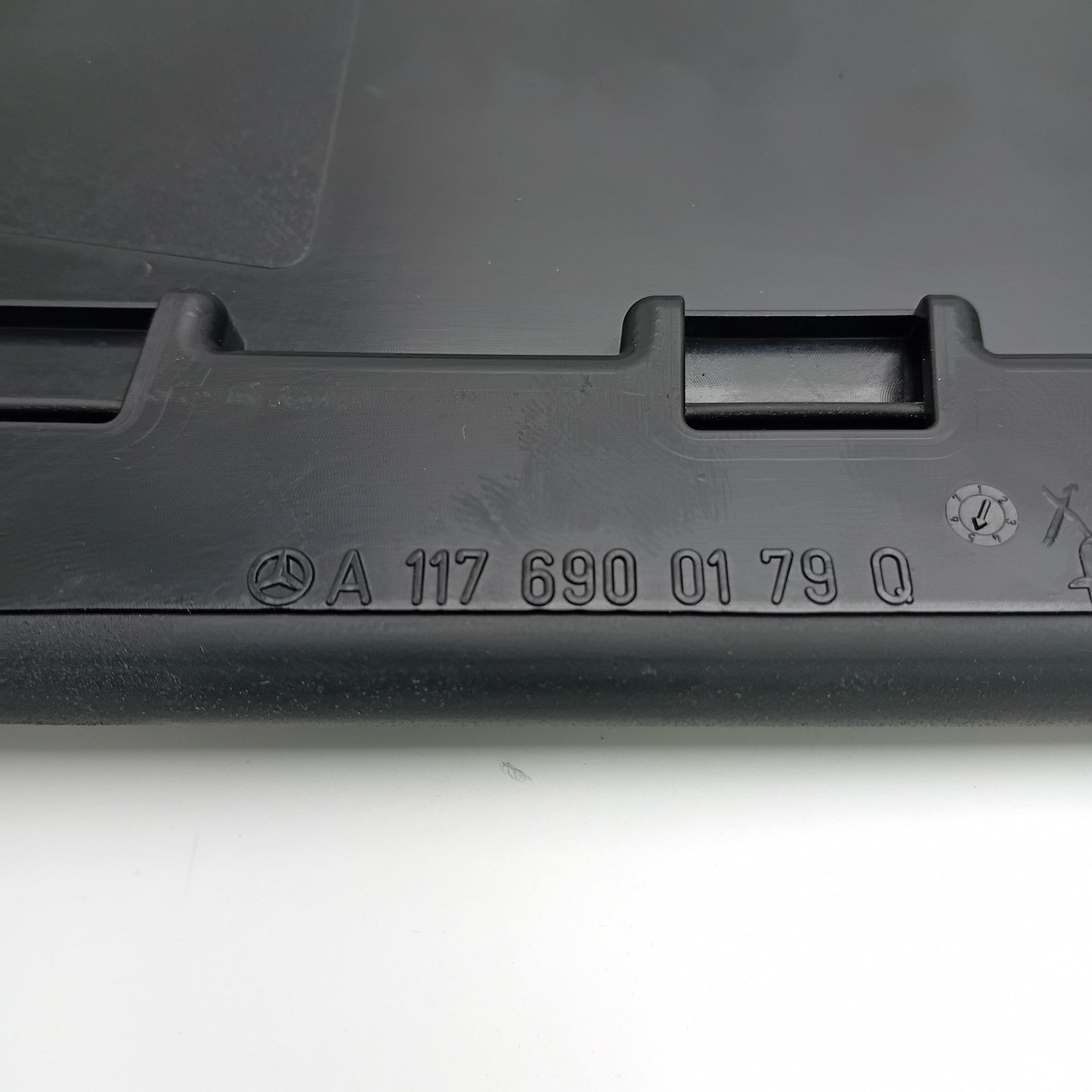 2014-2019 Mercedes-Benz CLA250 B PILLAR COVER A1176900179