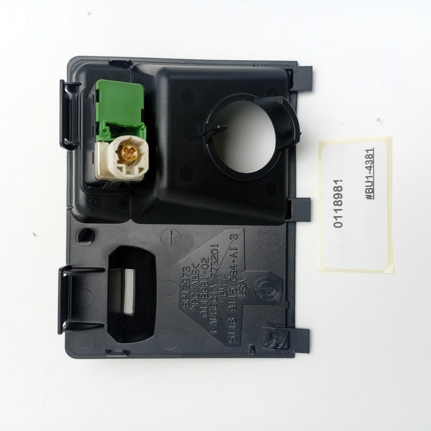 2007-2014 BMW X5 Cigarette Lighter & Aux Jack Panel 0118981
