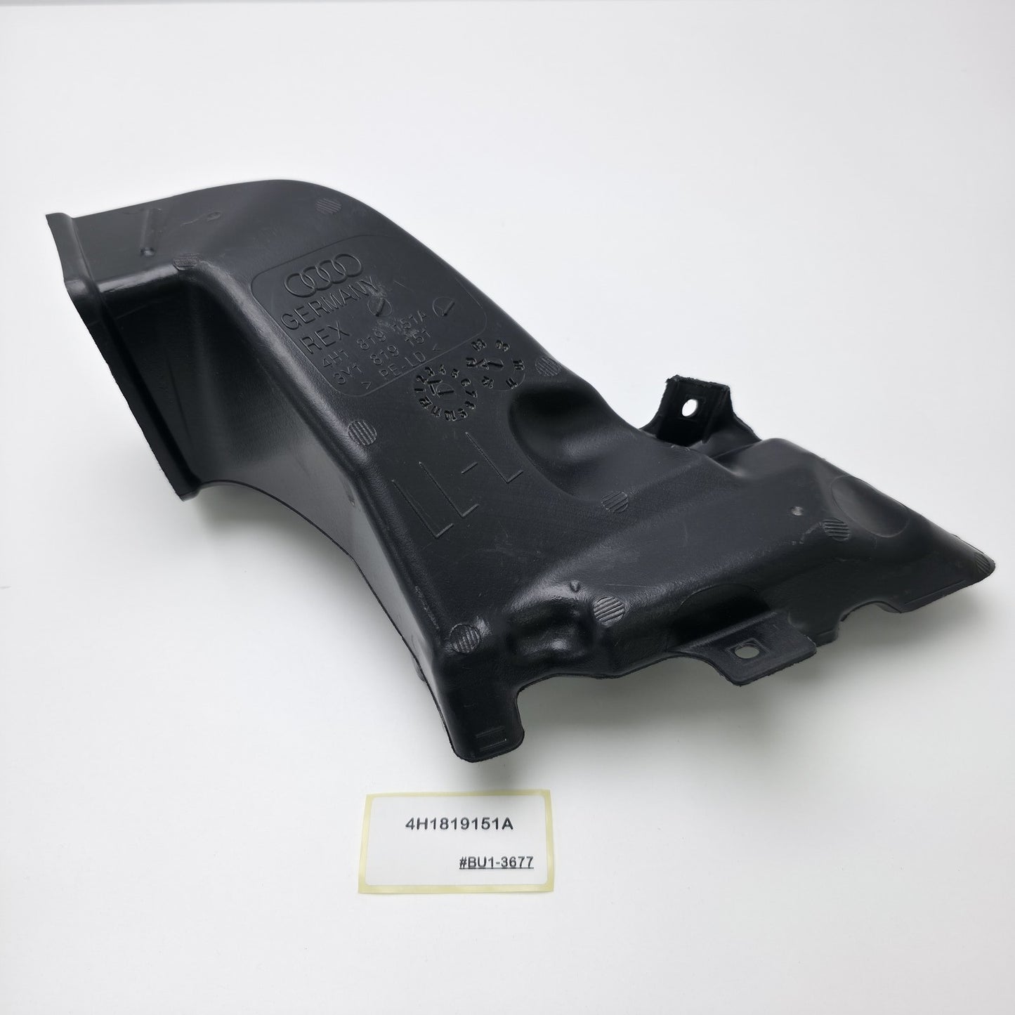 2012-2018 Audi A8 Instrument Panel Air Duct 4H1819151A
