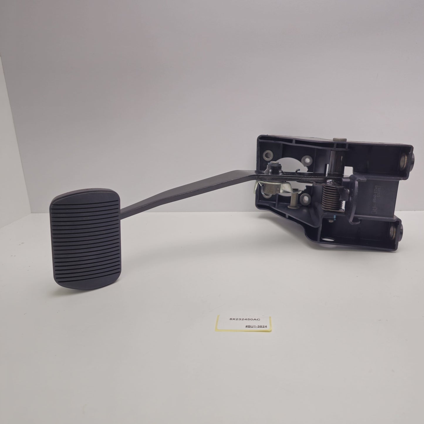 2009-2015 Jaguar XF Brake Pedal Assembly 8X232450AC