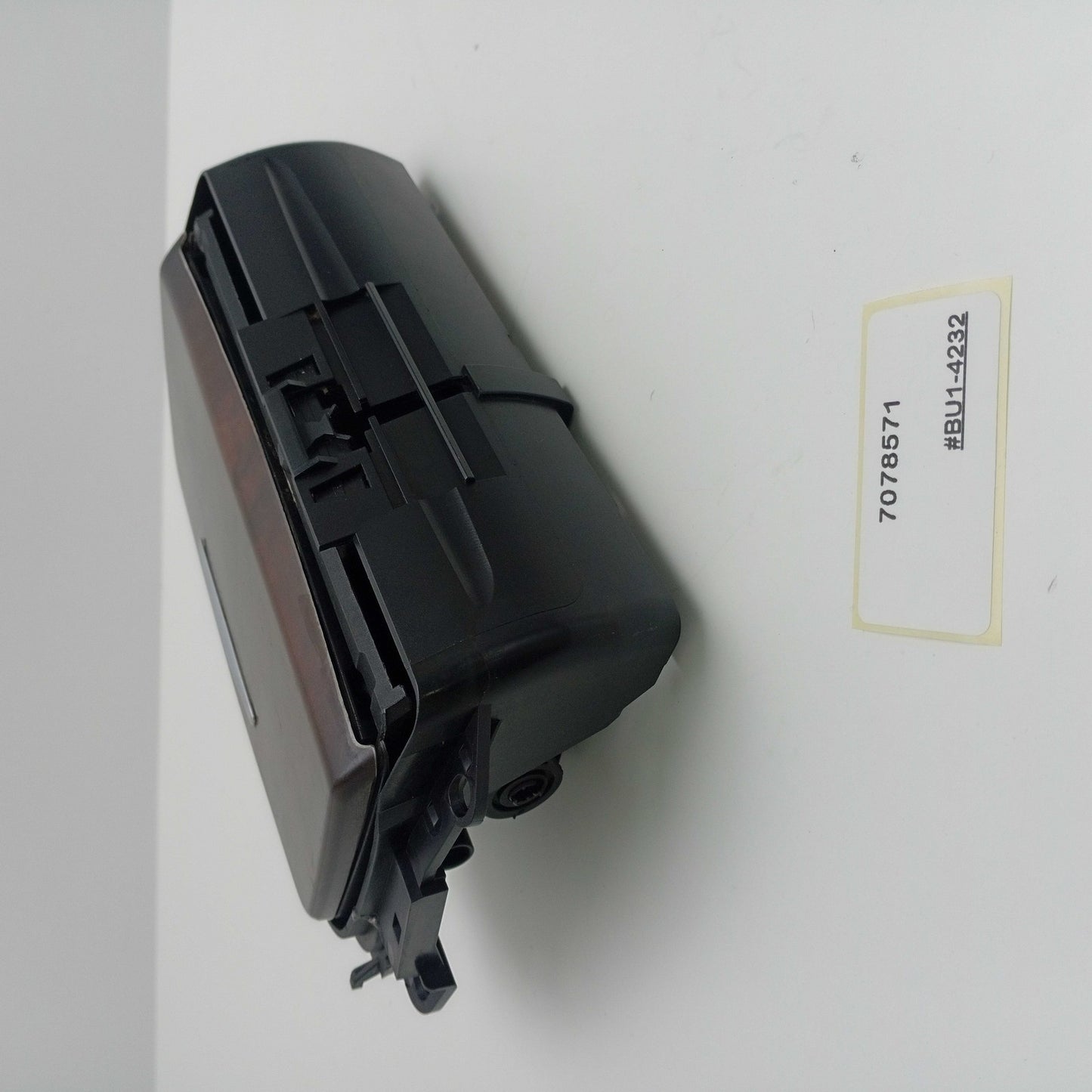 2006-2013 BMW 335i Centre Console Ashtray 7078571