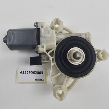 2018-2020 MERCEDES-BENZ S W222 REAR RIGHT WINDOW CONTROL MOTOR A2229062003
