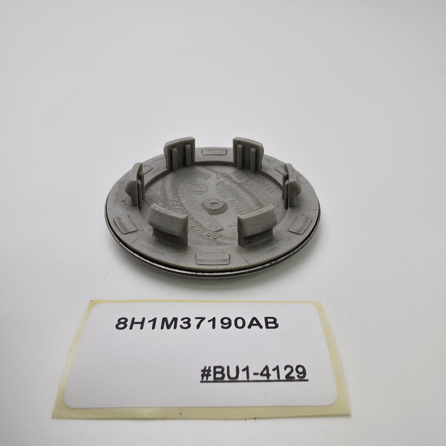 2008-2015 Land Rover LR2 CENTER HUB CAP BLACK 8H1M37190AB