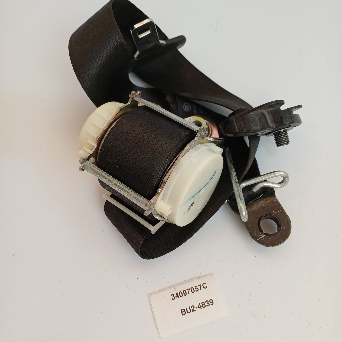 2011-2016 Jaguar XF Front Left Seat Belt Retractor 34097057C