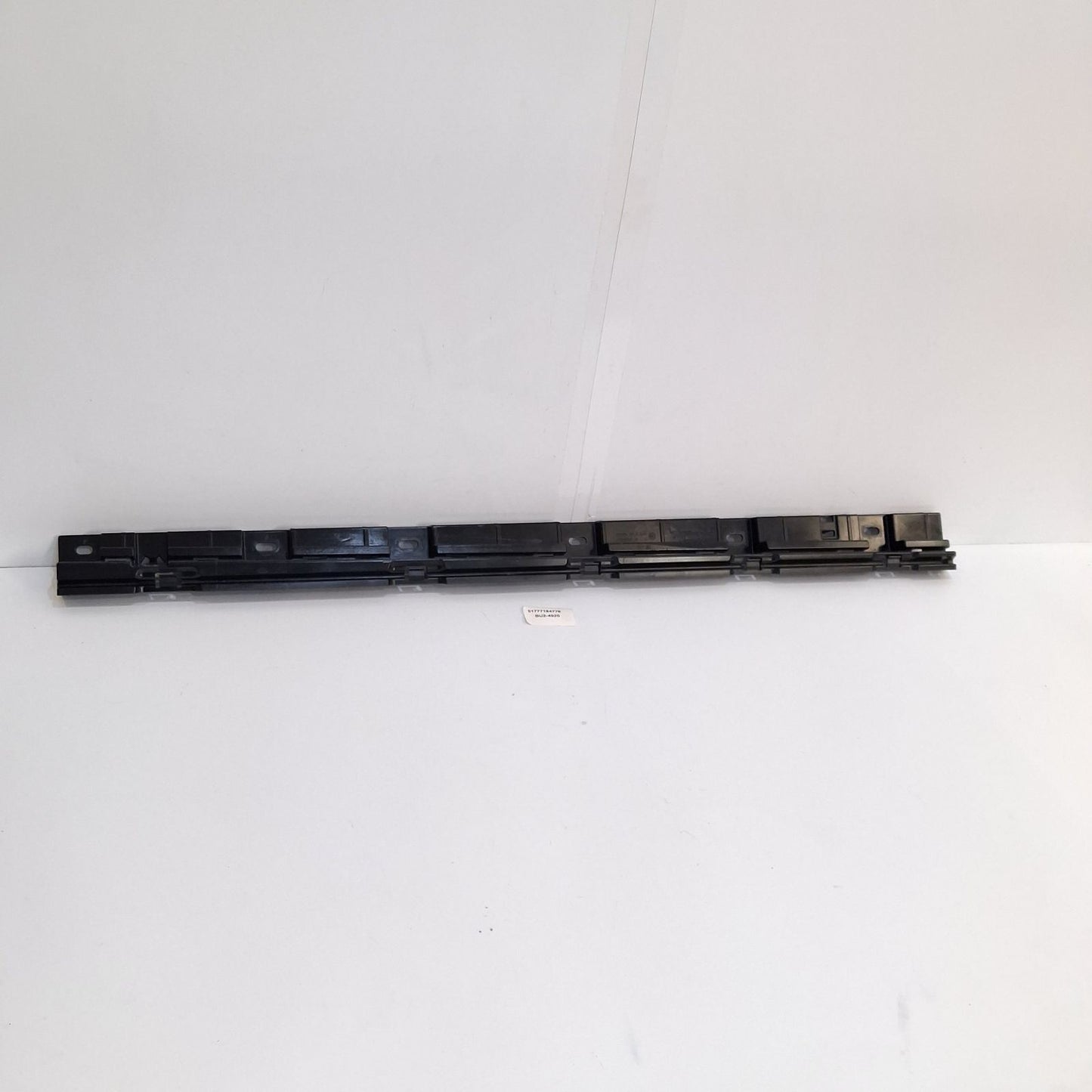 2011-2016 BMW 550iX Front Right Rocker Panel Mount Strip 51777184778