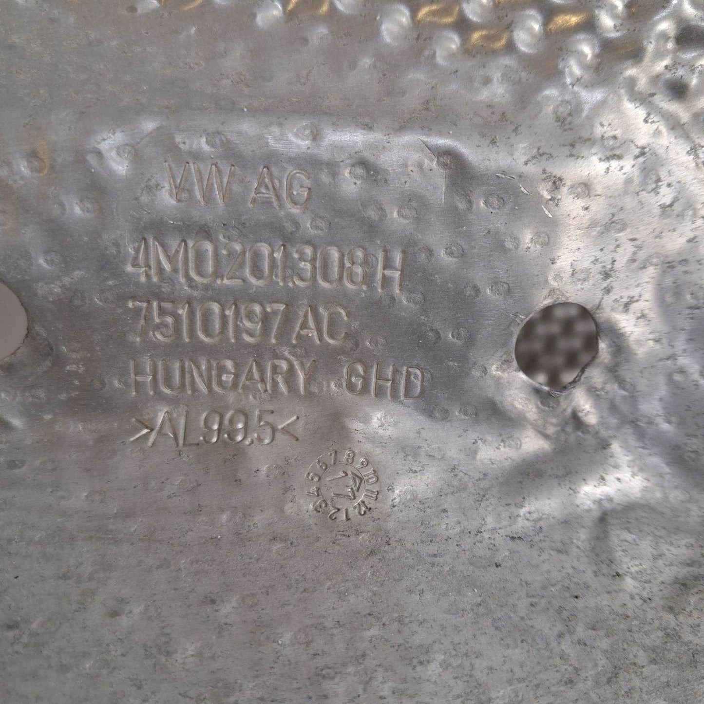 2020-2024 Audi RSQ8 Fuel Tank Shield 4M0201308