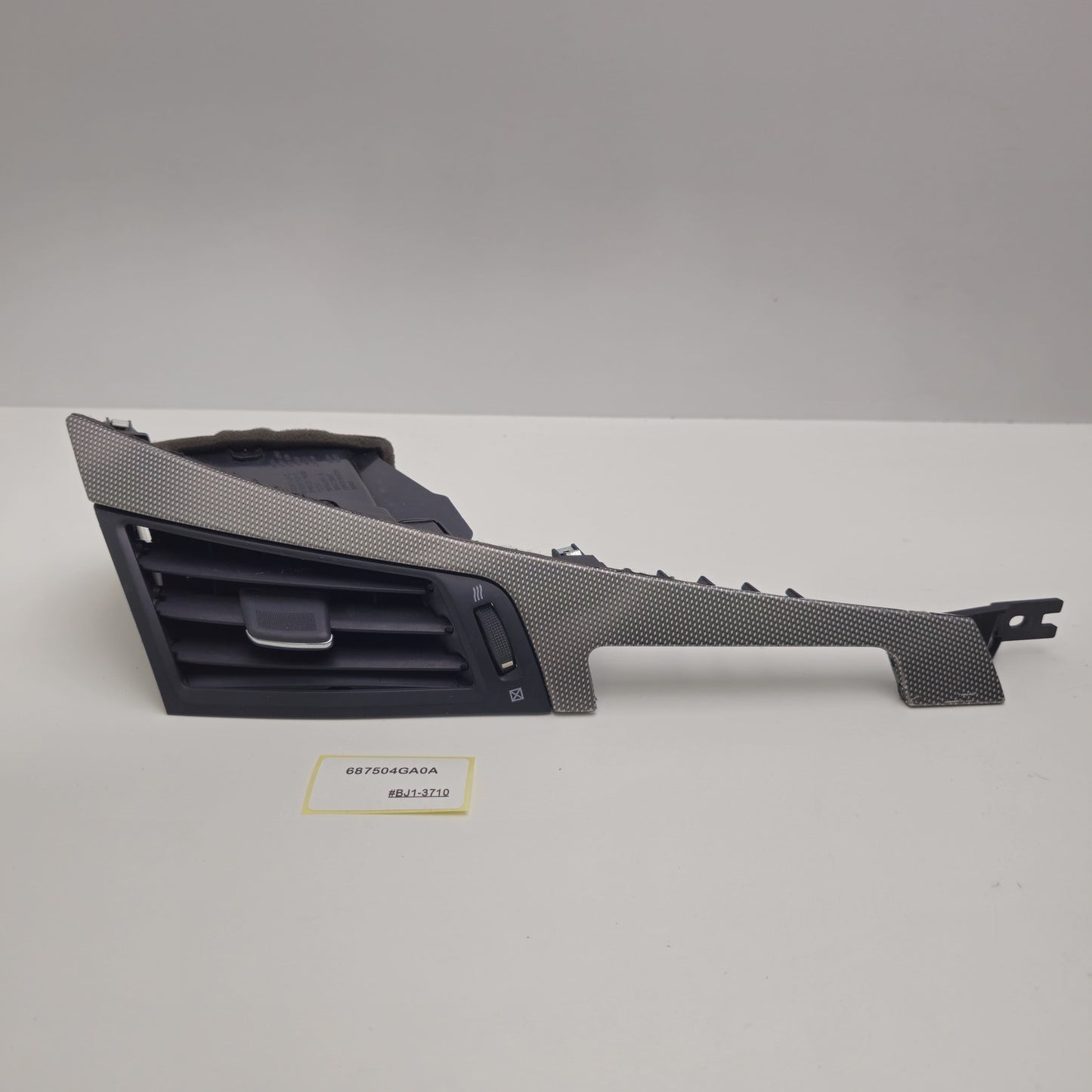 2017-2019 Infiniti Q60 Ventilator Assy-Side 687504GA0A