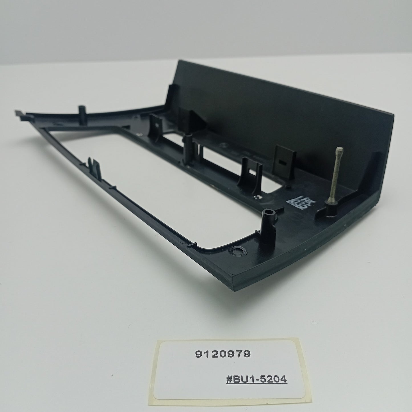 2004-2011 BMW E93 Centre console stereo cover front 9120979