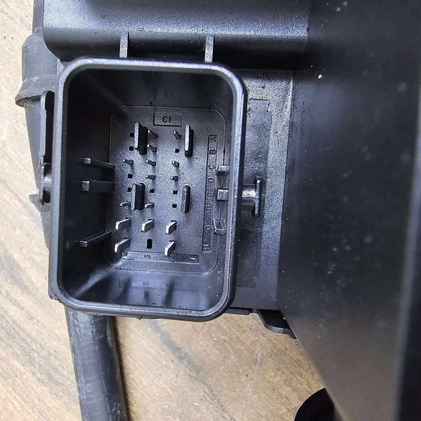 2014-2019 Maserati Ghibli Parking Brake Electronic Actuator 670030076