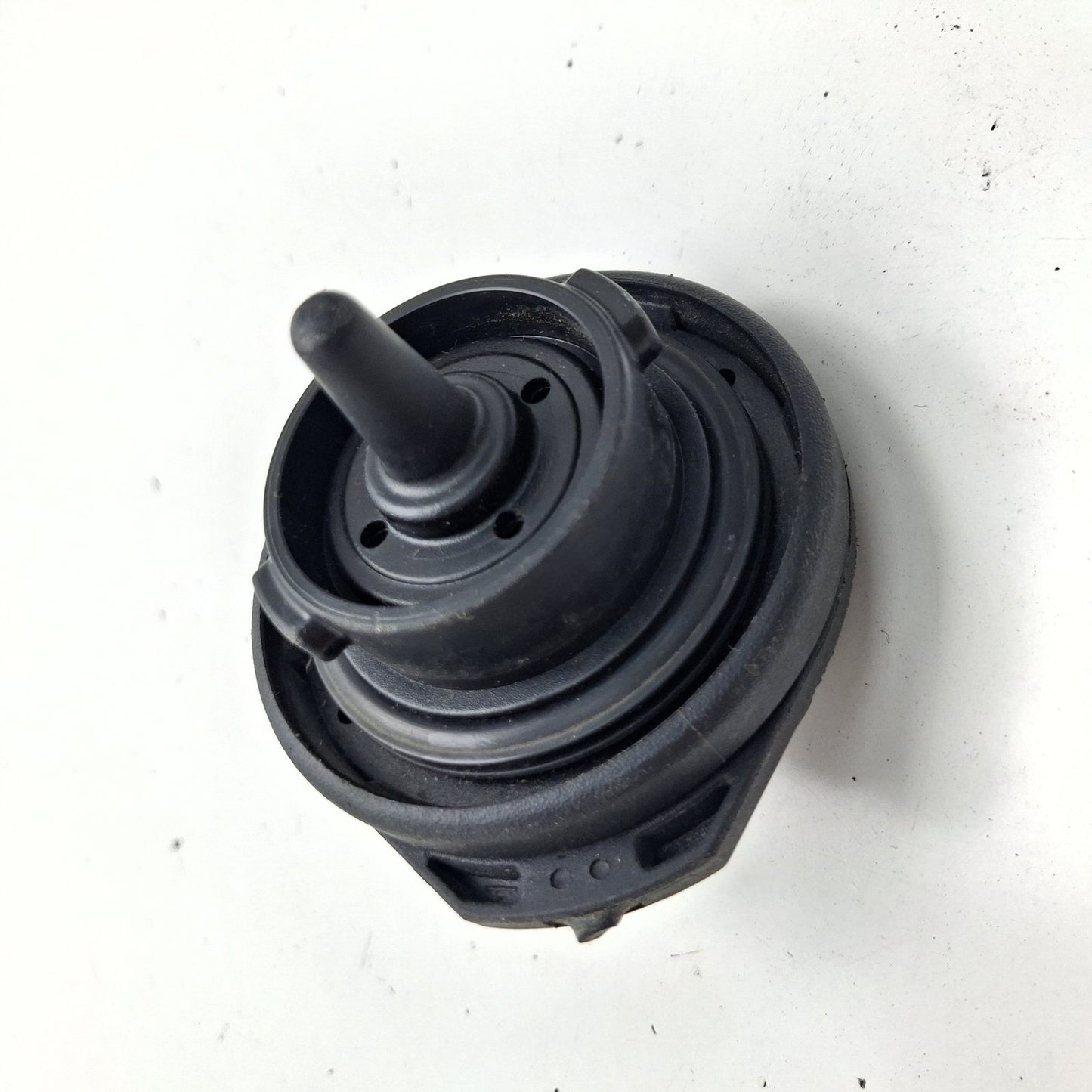 2002-2009 Audi A4 Fuel Tank Cap 3C0201553E Used