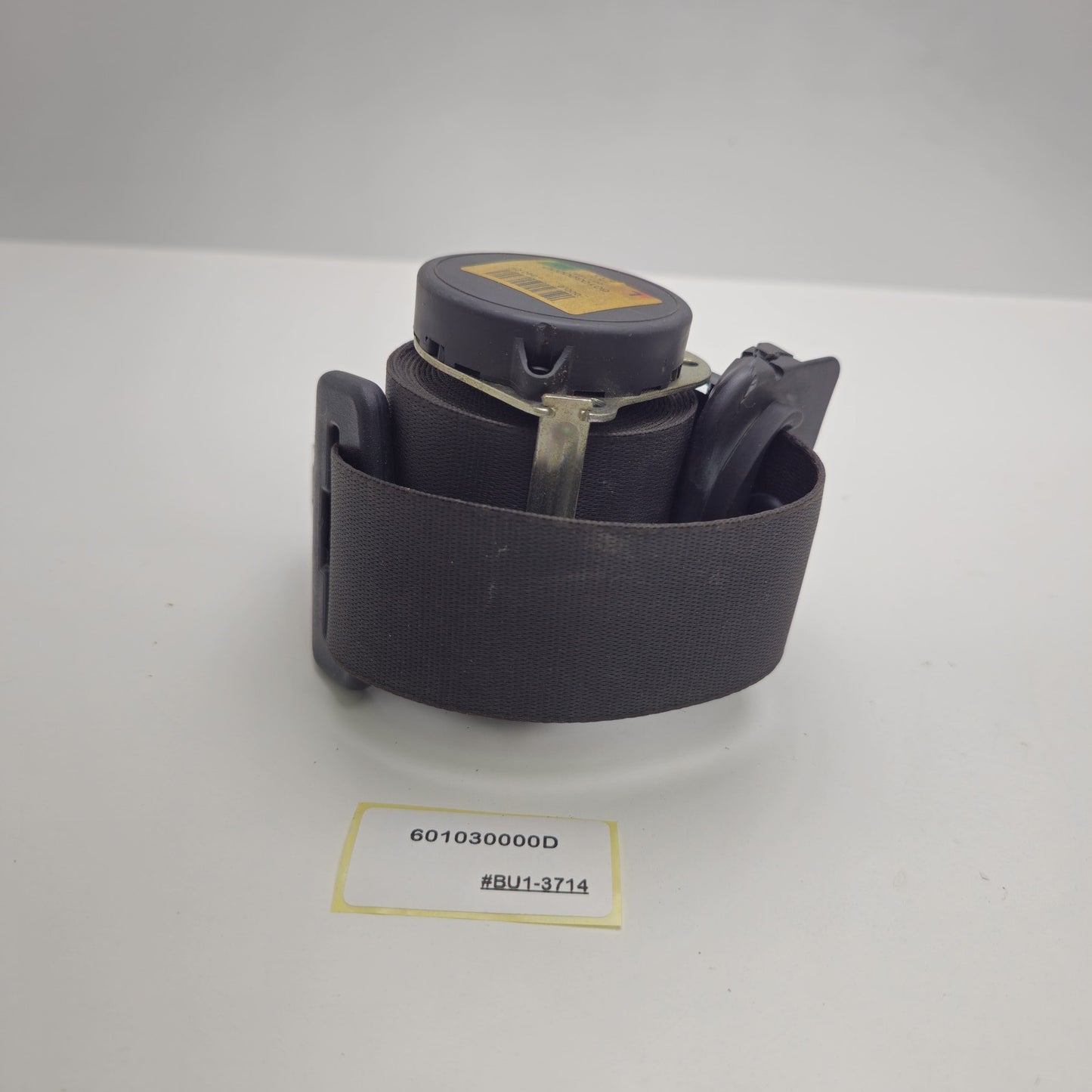 2006-2015 MINI Cooper Rear Right Side Safety Seat Belt Mechanism 601030000D