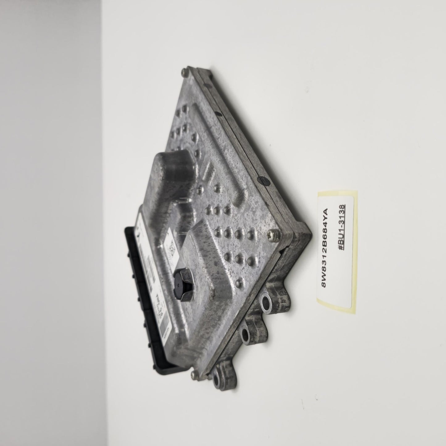 2010-2013 Land Rover Range Rover Engine Control Module ECU ECM 8W8312B684YA