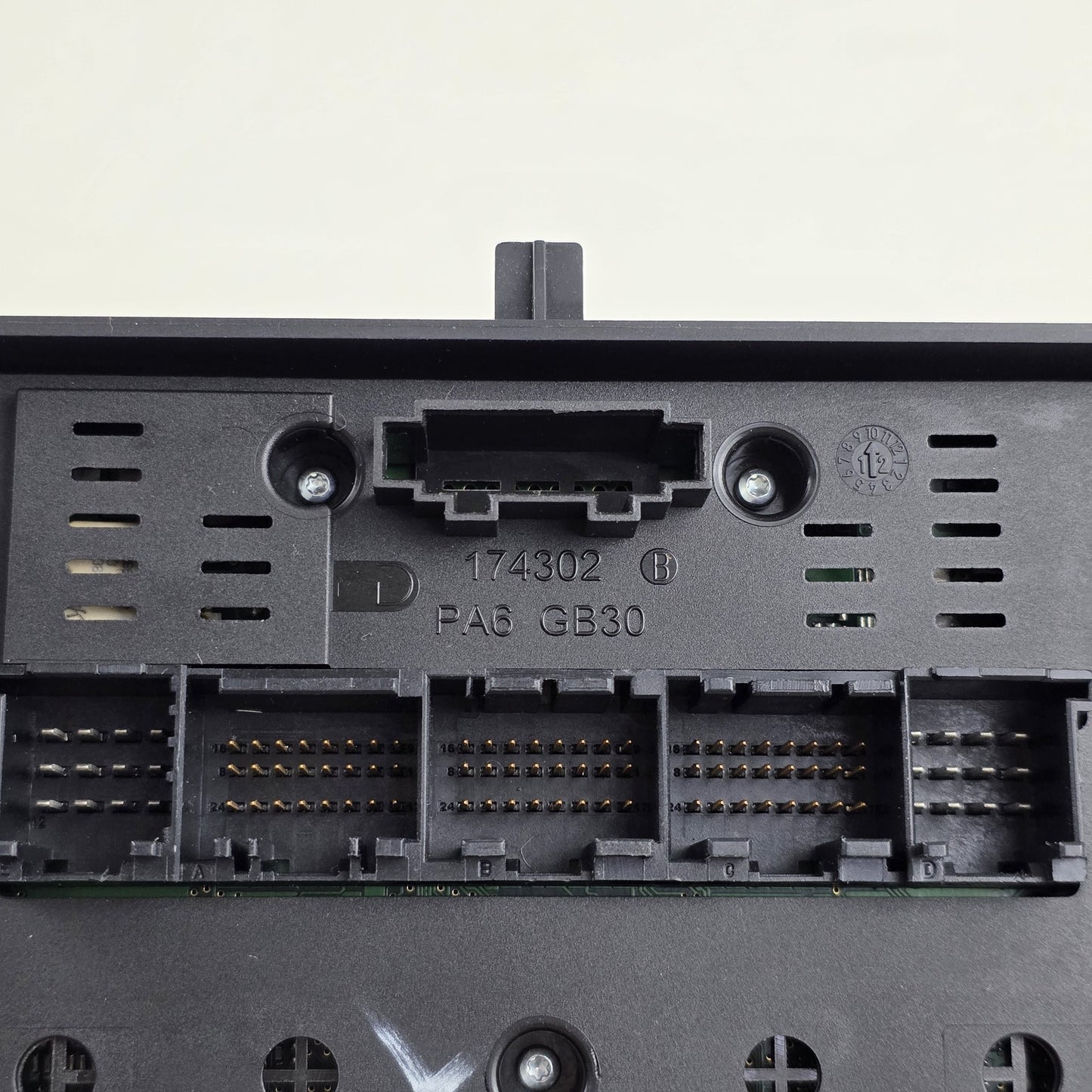 2010-2018 Porsche Cayenne Climate Control Unit 7P5907044AF