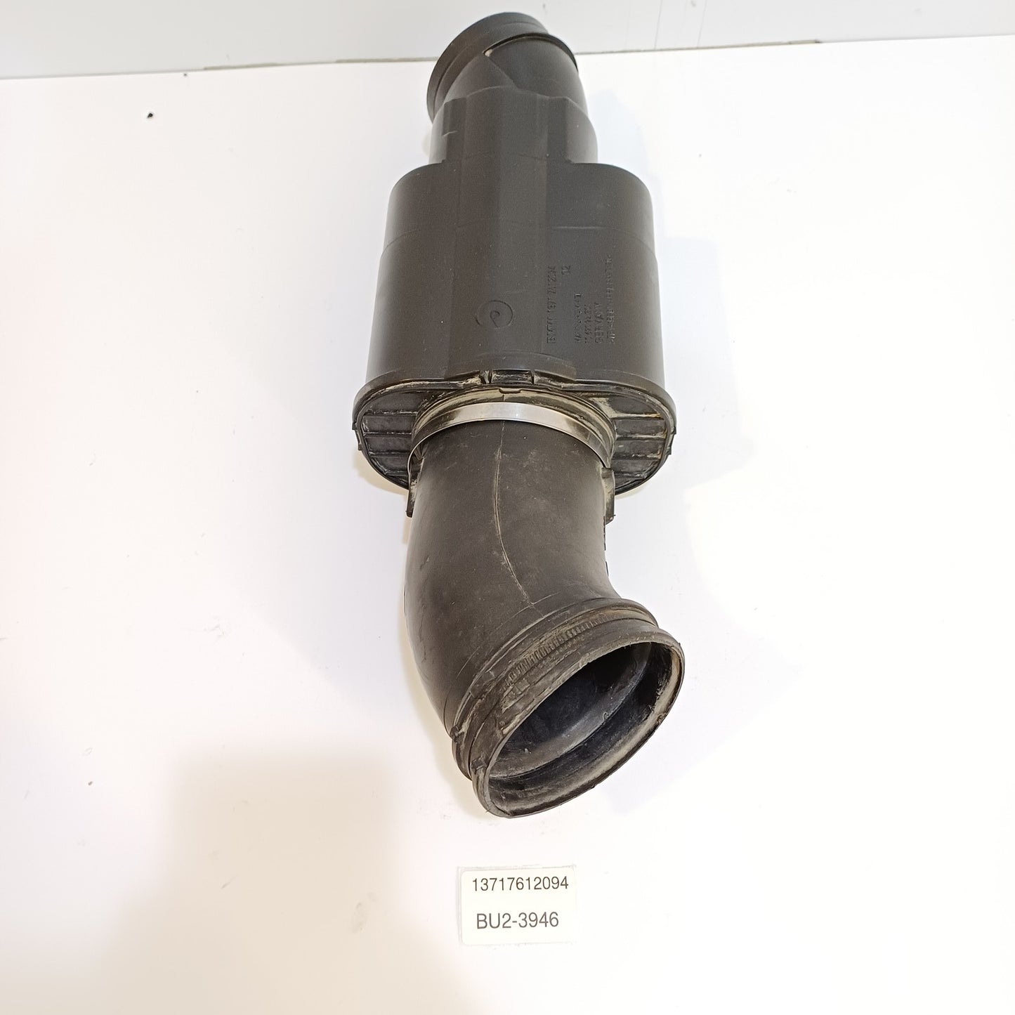 2012-2016 BMW 528i Upper Duct 13717612094