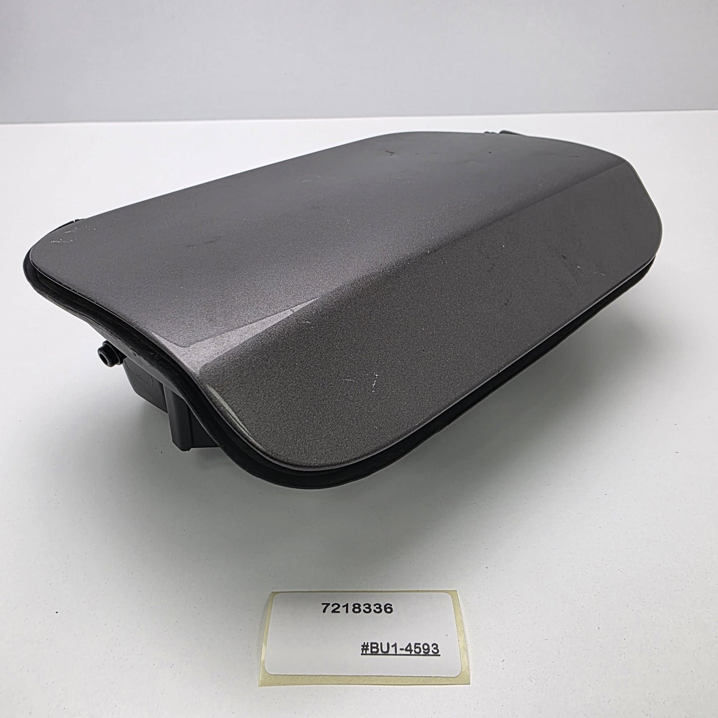 2009-2017 BMW F11 Fuel Tank Filler Door Lid Cover Housing 7218336