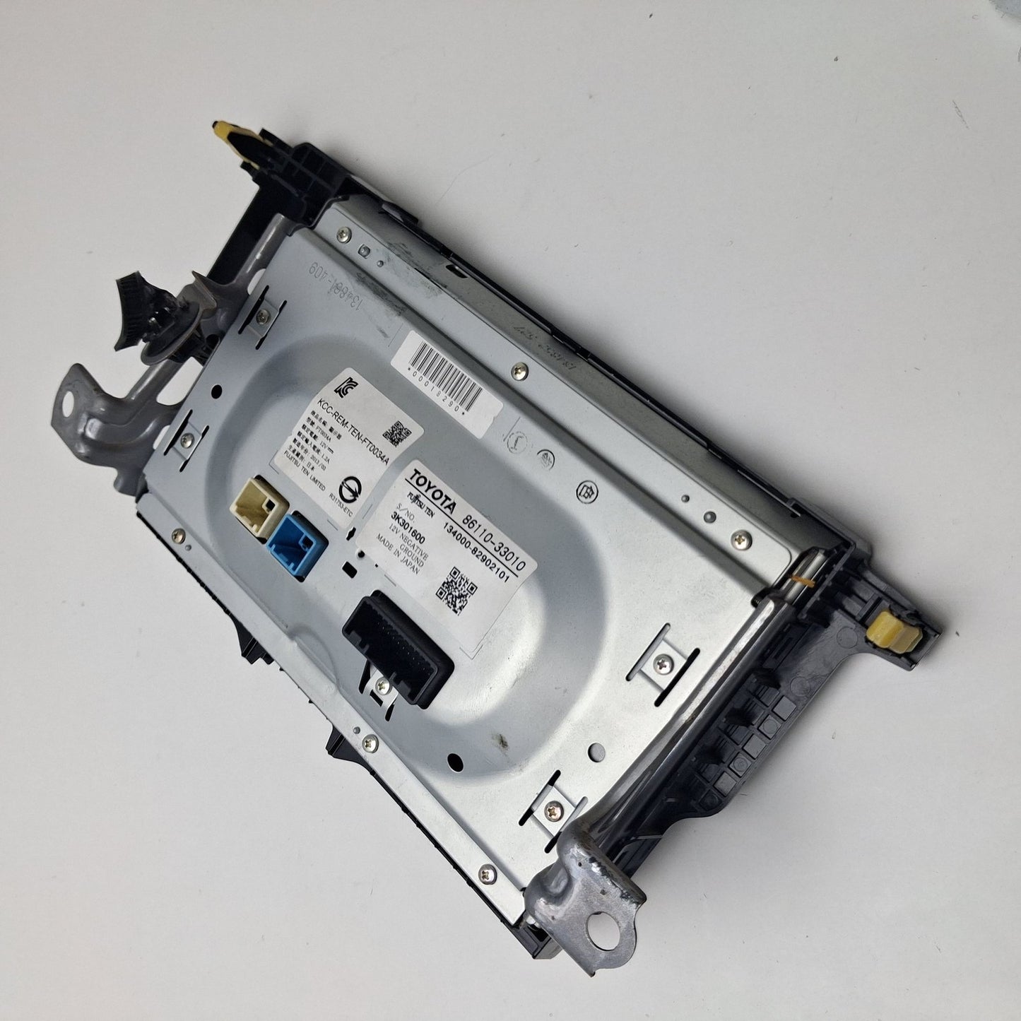 2018-2022 Lexus LS500h Multi-Display Assembly 8611033010
