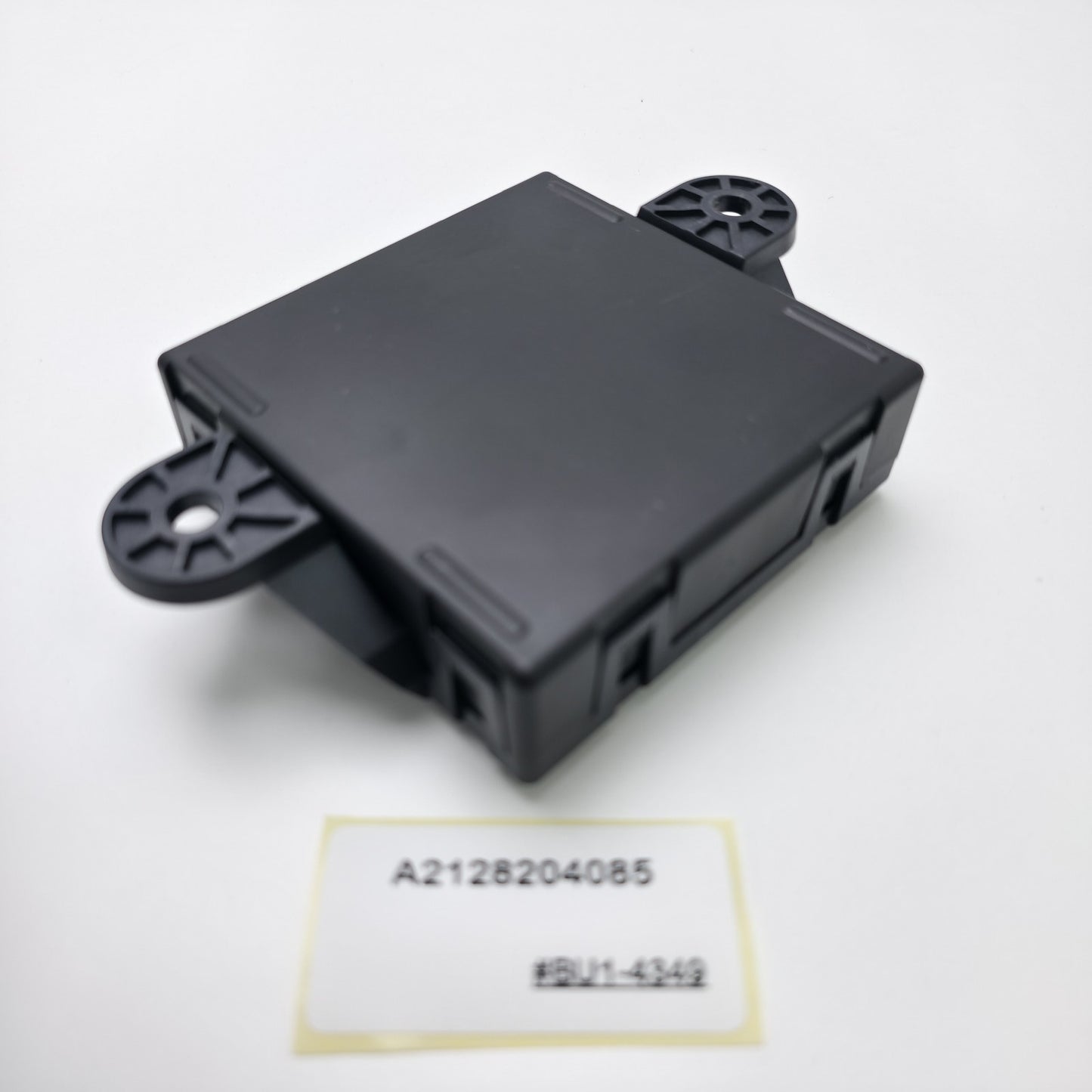 2008-2011 Mercedes C-Class Rear Right Door Control Module A2128204085