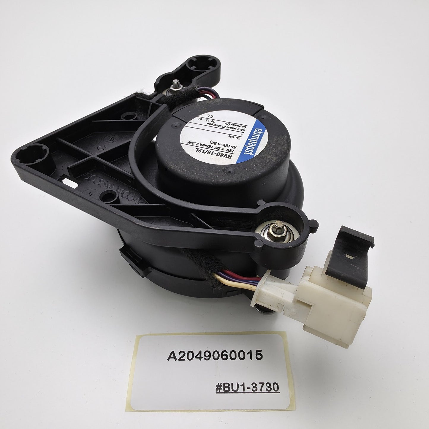 2010-2014 Mercedes-Benz W204 Cooling Fan Blower Motor Module A2049060015