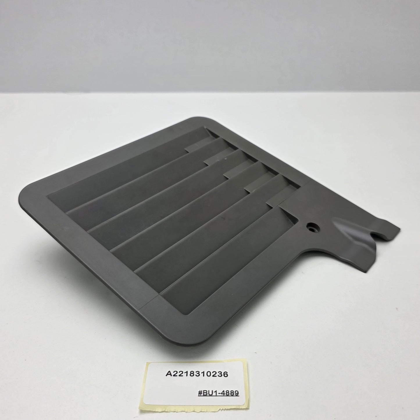 2007-2013 Mercedes-Benz S600 Right Under Seat Floor Air Vent Grille A2218310236