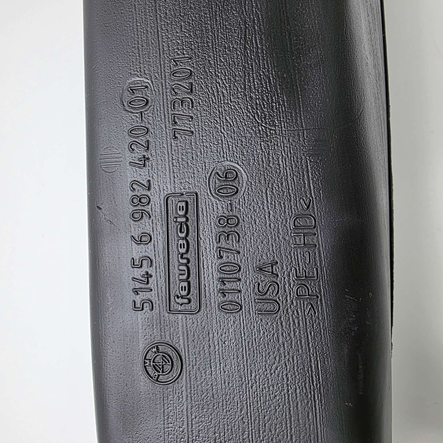2008-2012 BMW X6 Cold Air Duct Right 6982420