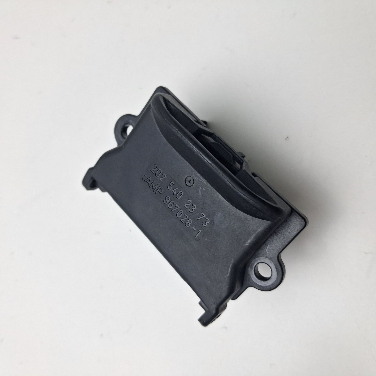 1954-2023 Mercedes-Benz CL600 Bracket 2025402373