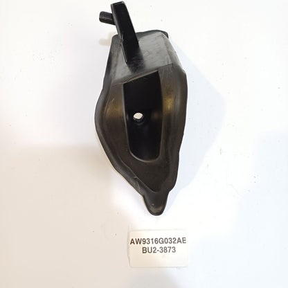 2010-2015 Jaguar XJ Front Right Passenger Fender Seal AW9316G032AB