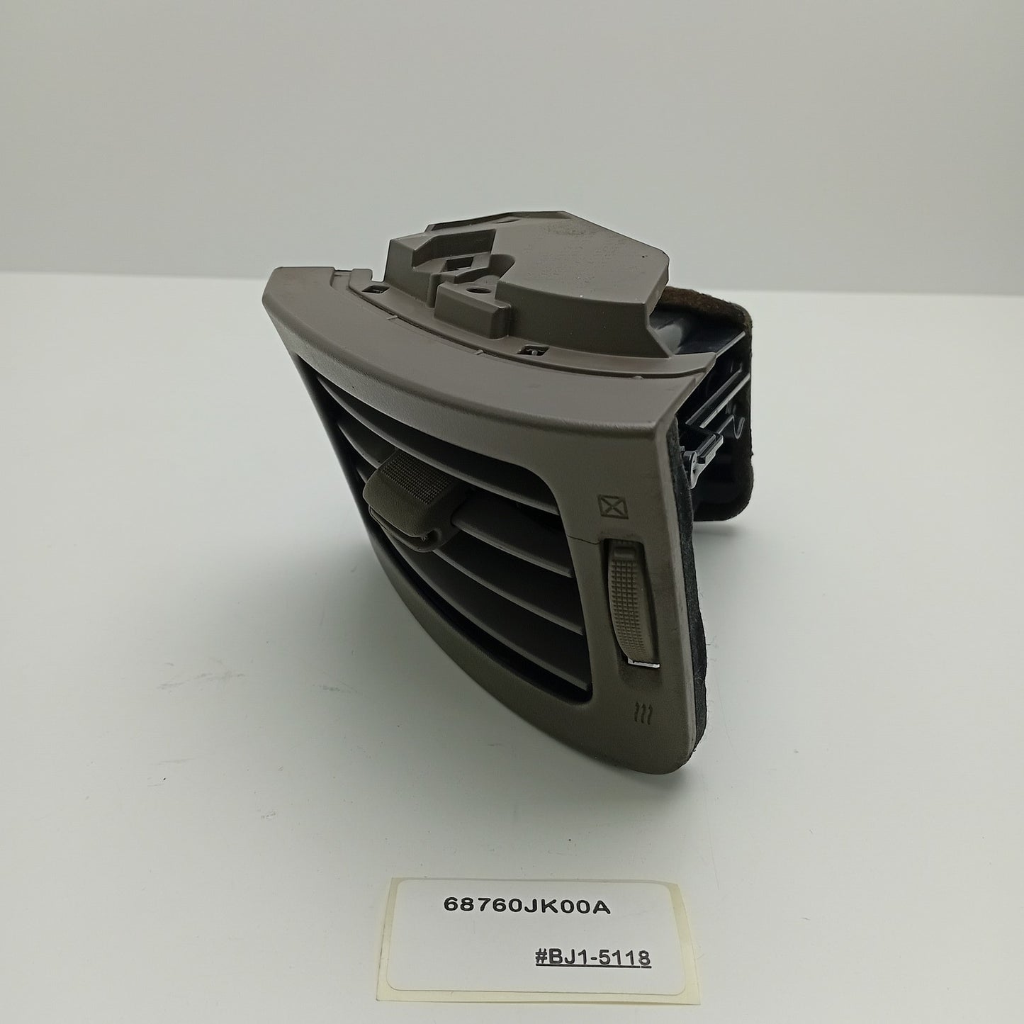 2011-2012 Infiniti G25 VENTILATOR ASSY-SIDE 68760JK00A