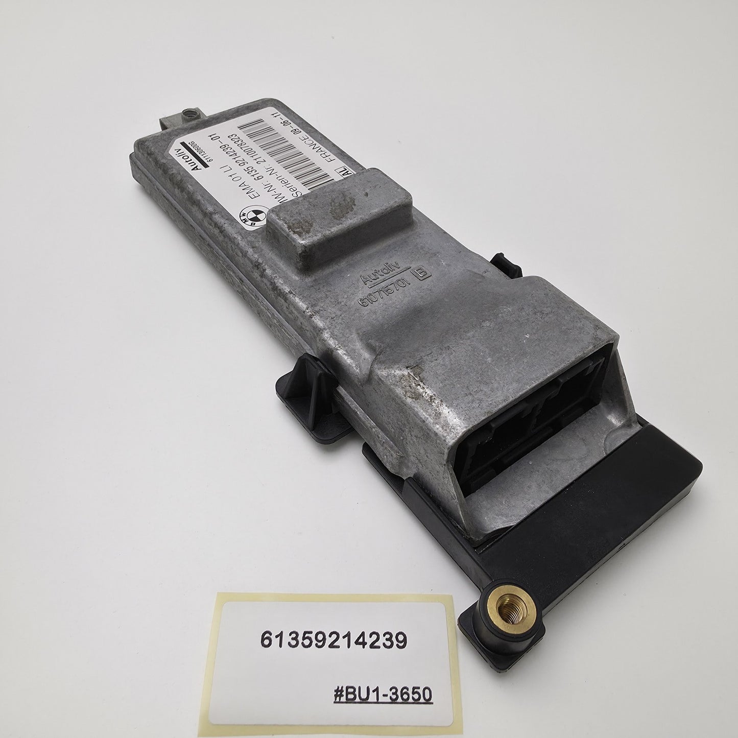 2009-2015 BMW 750i Front Seat Belt Retractor Module 61359214239