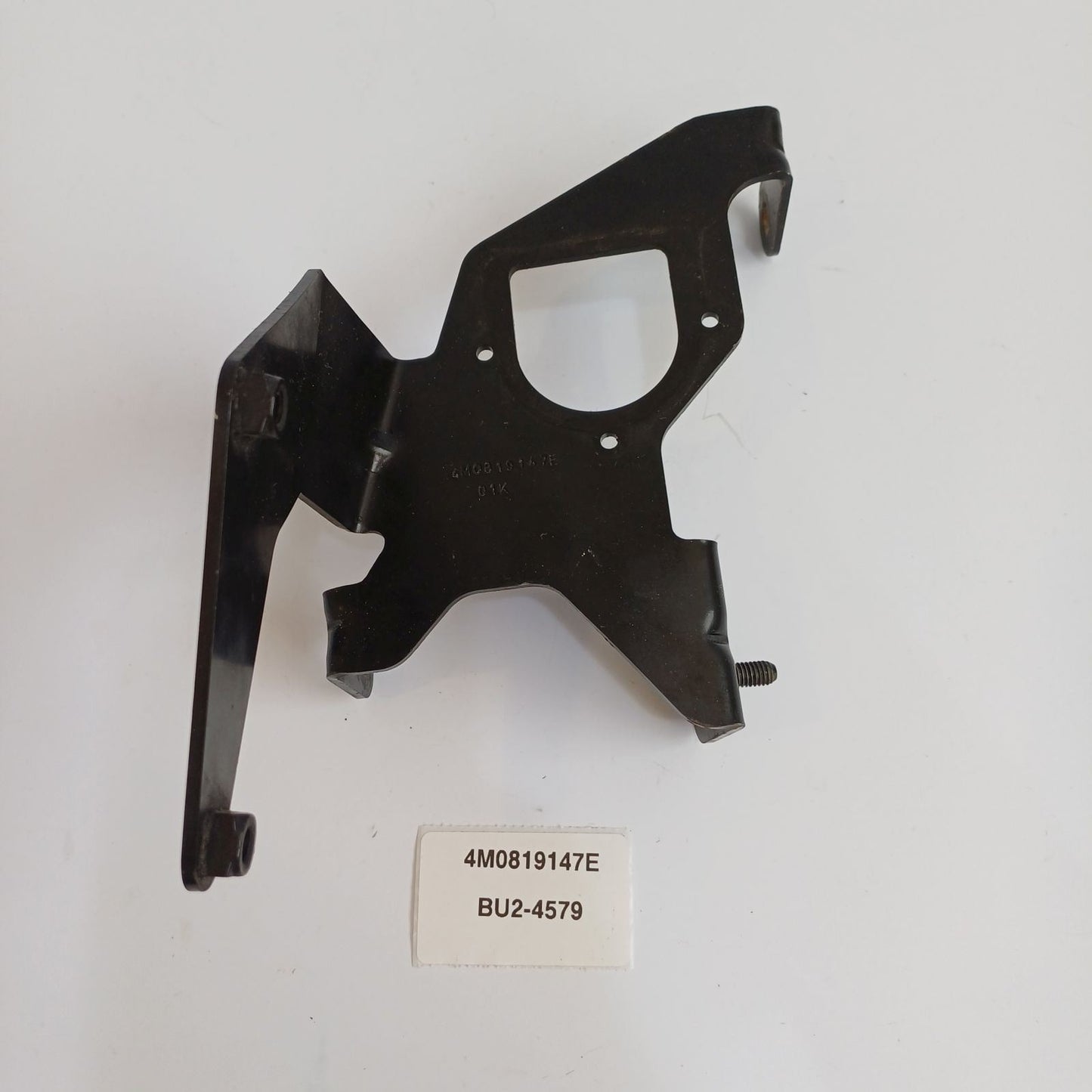 2017-2019 Audi Q7 Auxiliary Pump Bracket 4M0819147E