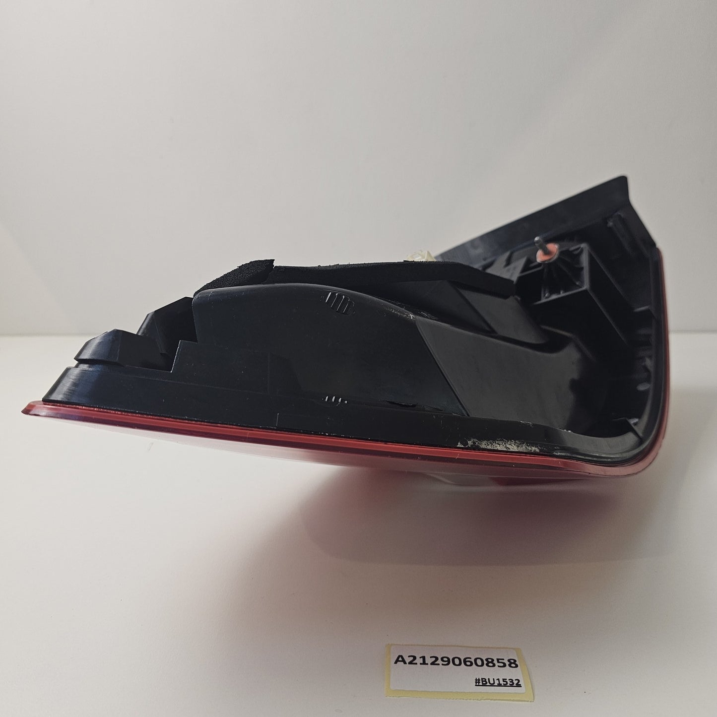 2010-2013 Mercedes-Benz E350 Passenger Side Rear Tail Light A2129060858
