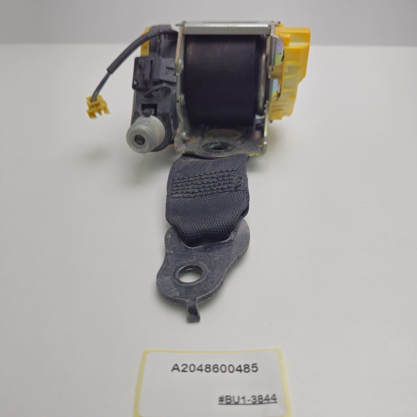 2007-2011 Mercedes-Benz C-Class Rear Right Seat Belt A2048600485