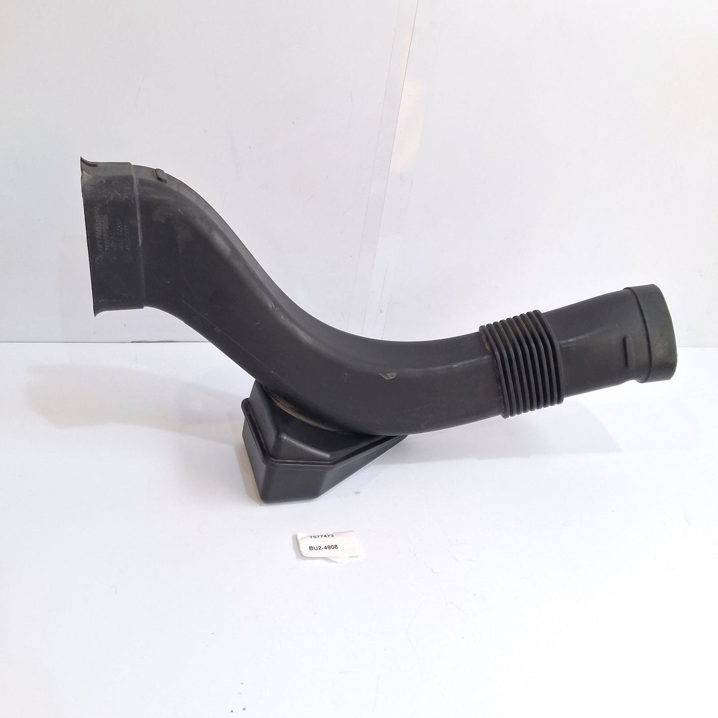 2009-2018 BMW 650i Air Intake Duct 7577473