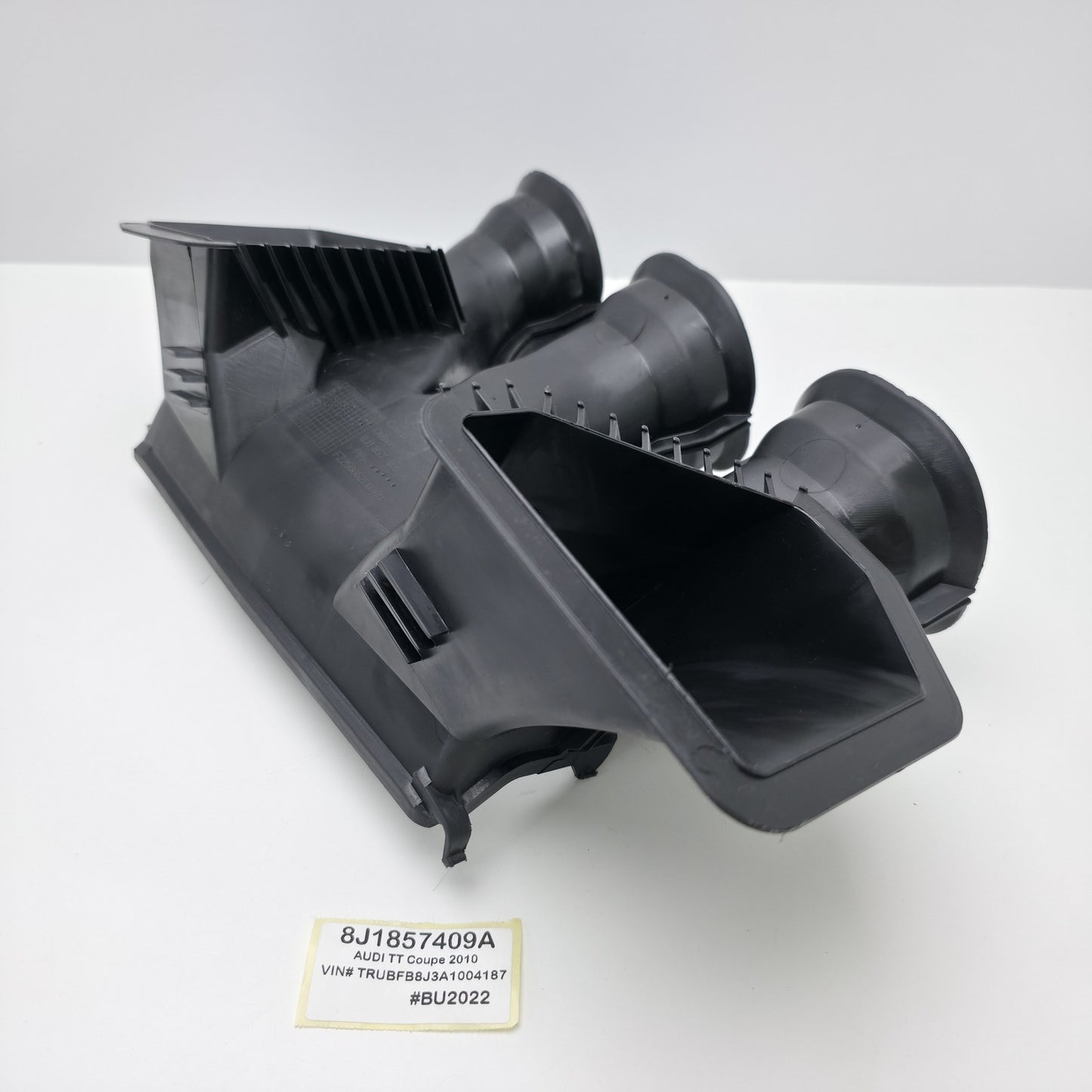 2008-2014 Audi TT Dash Air Guide Distribution Fresh Air Nozzle 8J1857409A