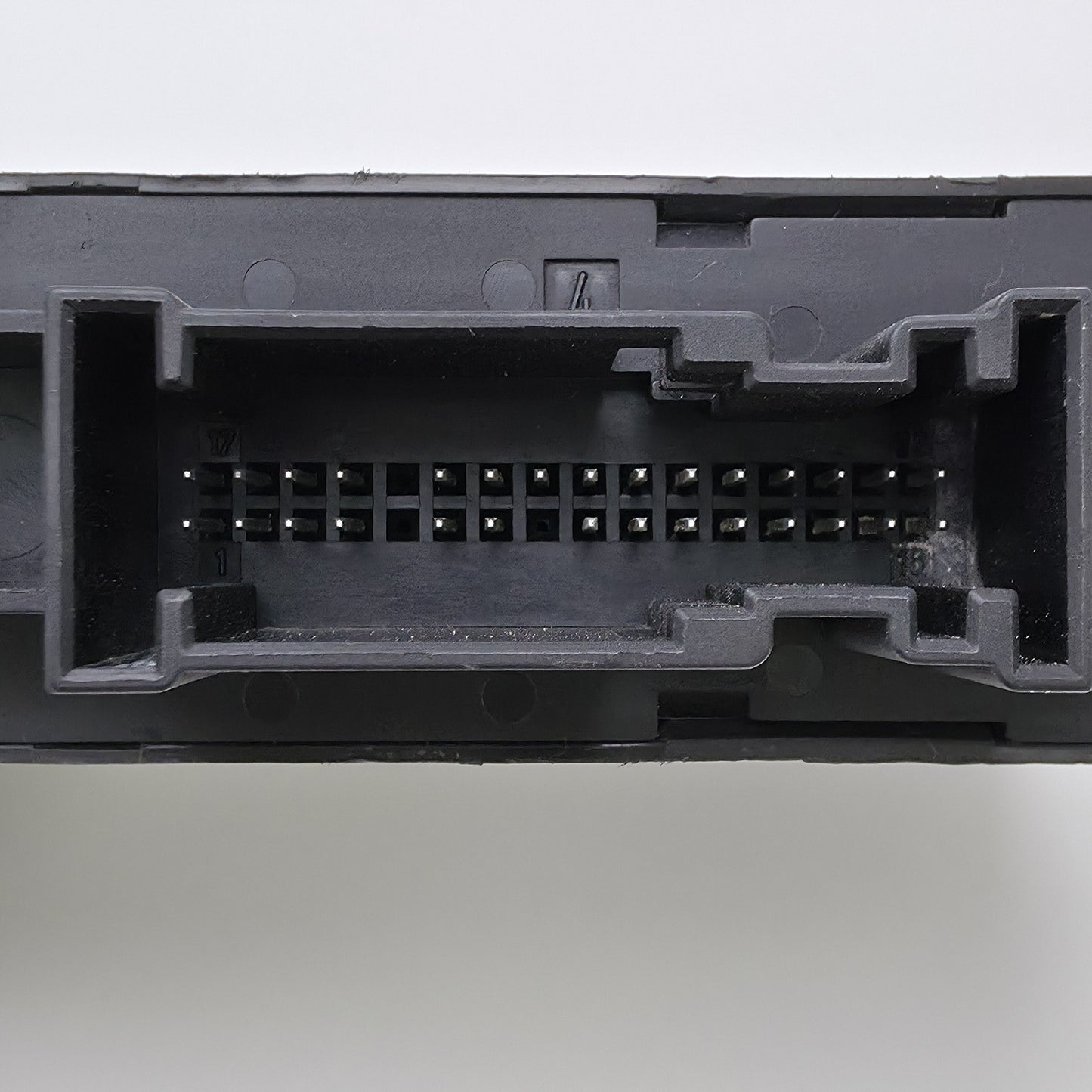 2007-2010 Mercedes-Benz S600 Door Keyless Control Module A2218708086