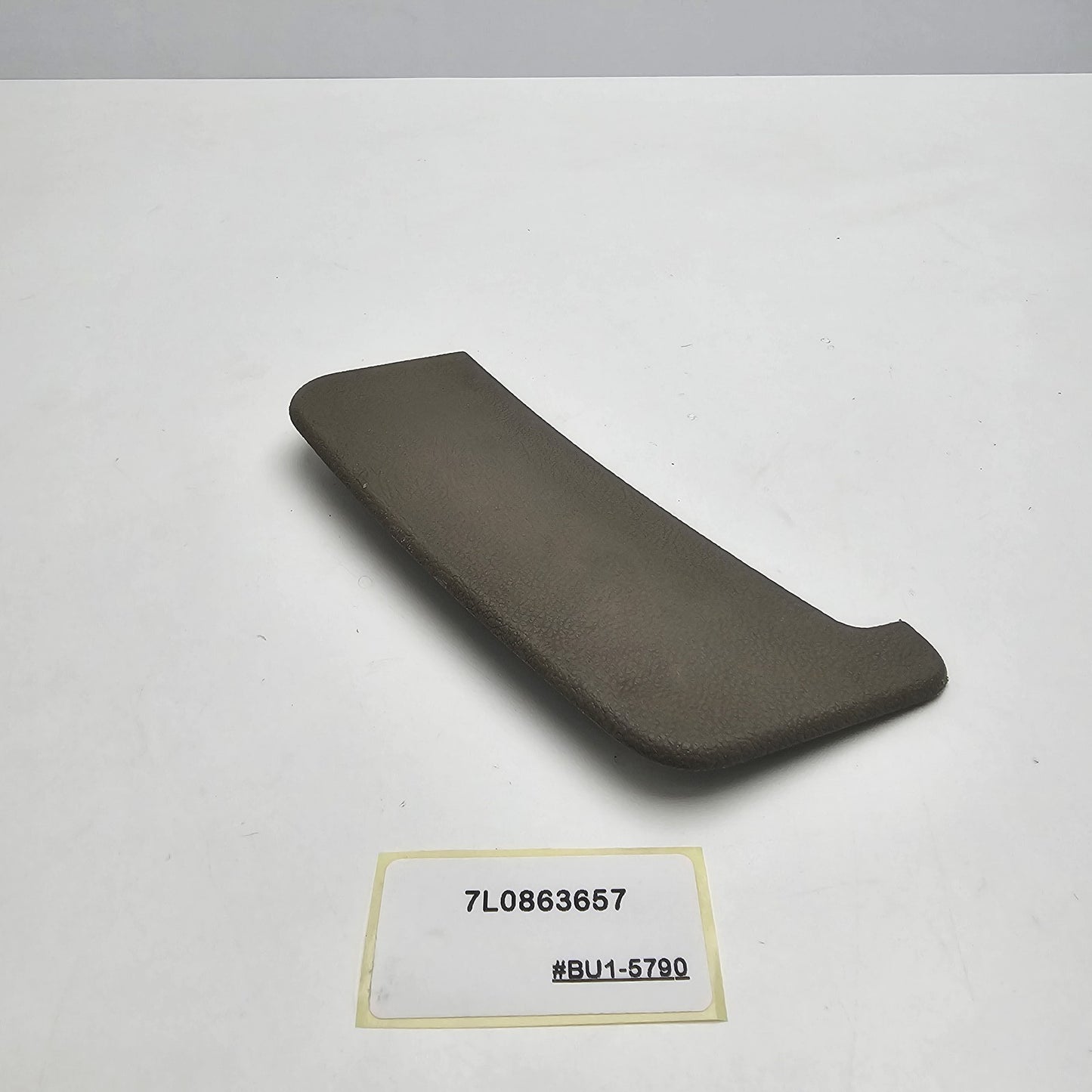 2007-2015 Volkswagen Touareg Interior Trim Panel 7L0863657