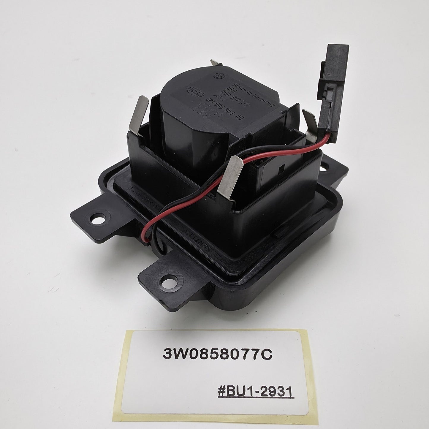 2004-2018 Bentley Continental Flying Spur Temperature Sensor 3W0858077C