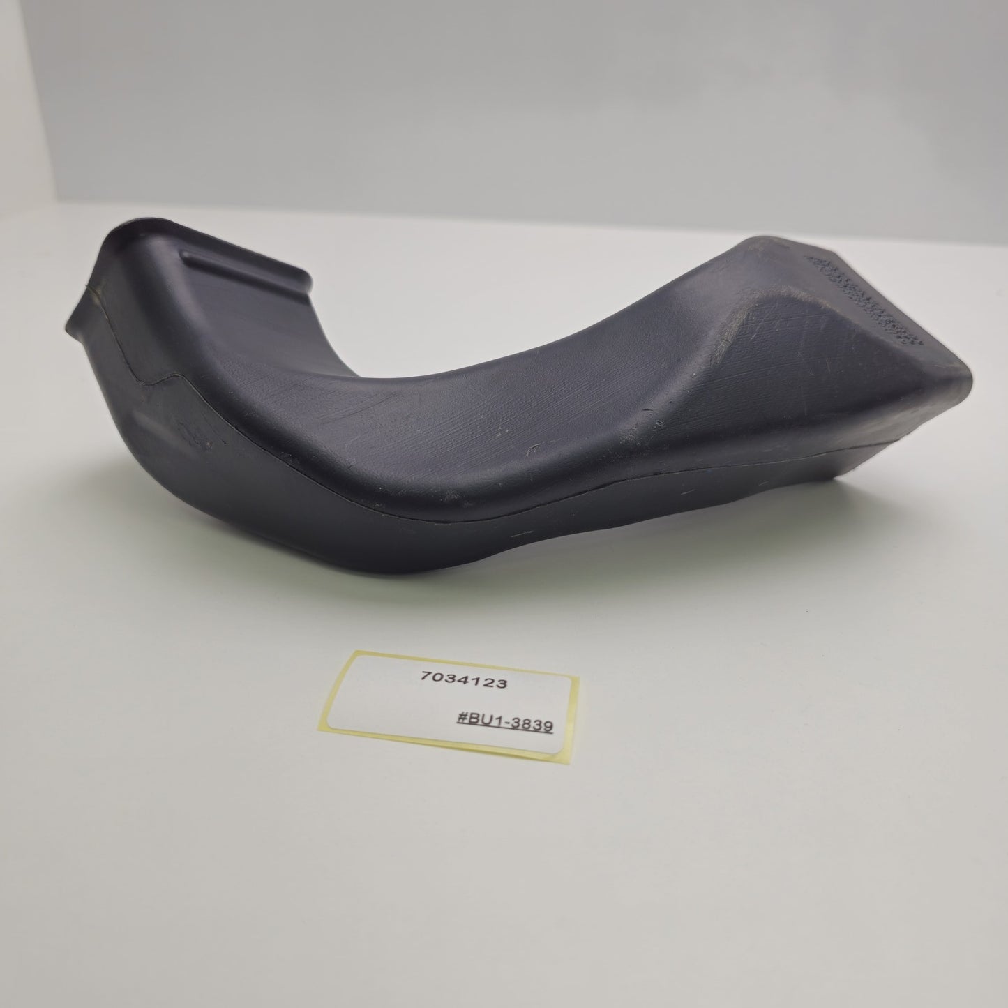 2003-2010 BMW E63 Air Duct Footwell Left 7034123