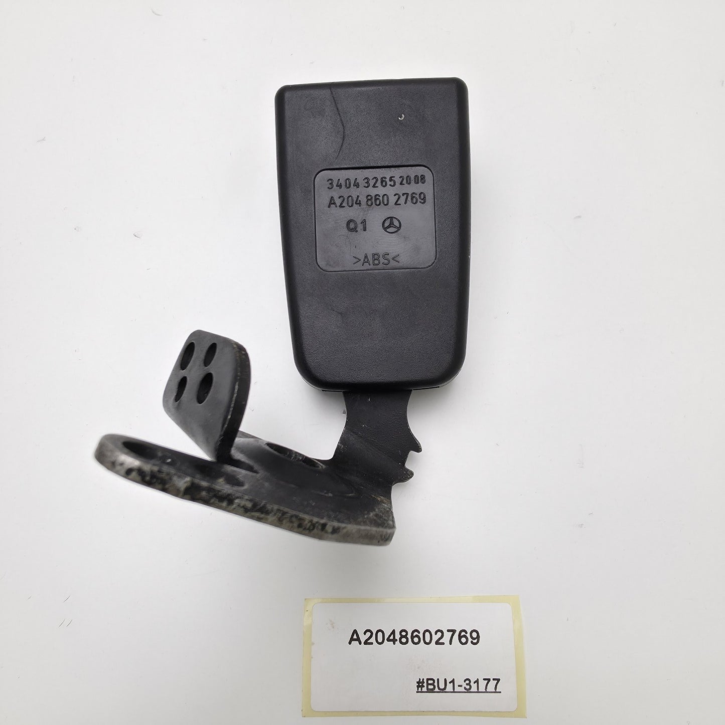 2007-2013 Mercedes-Benz C-CLASS REAR LEFT SEAT BELT BUCKLE A2048602769