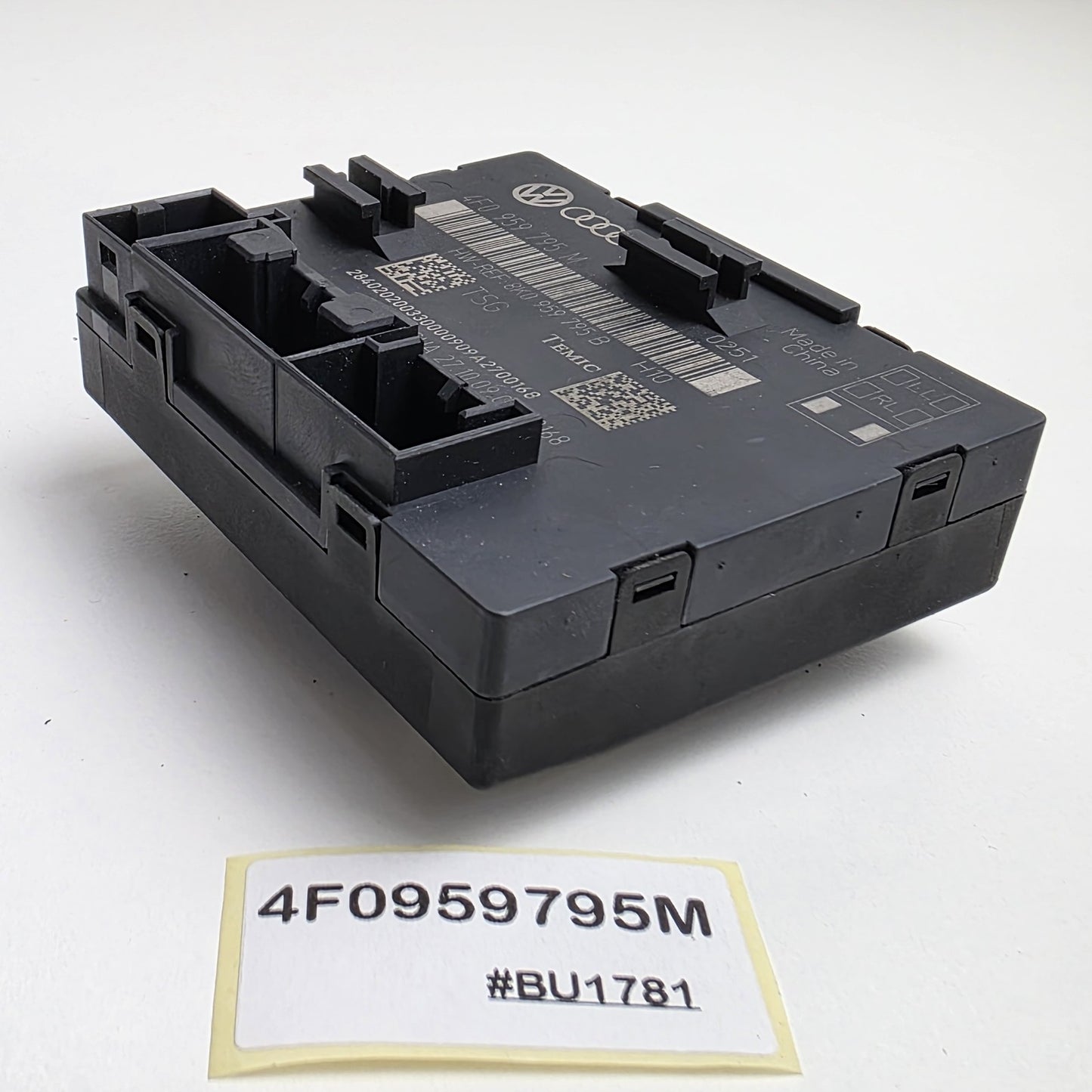 2004-2015 Audi Q5 Rear Door Power Window Control Module 4F0959795M