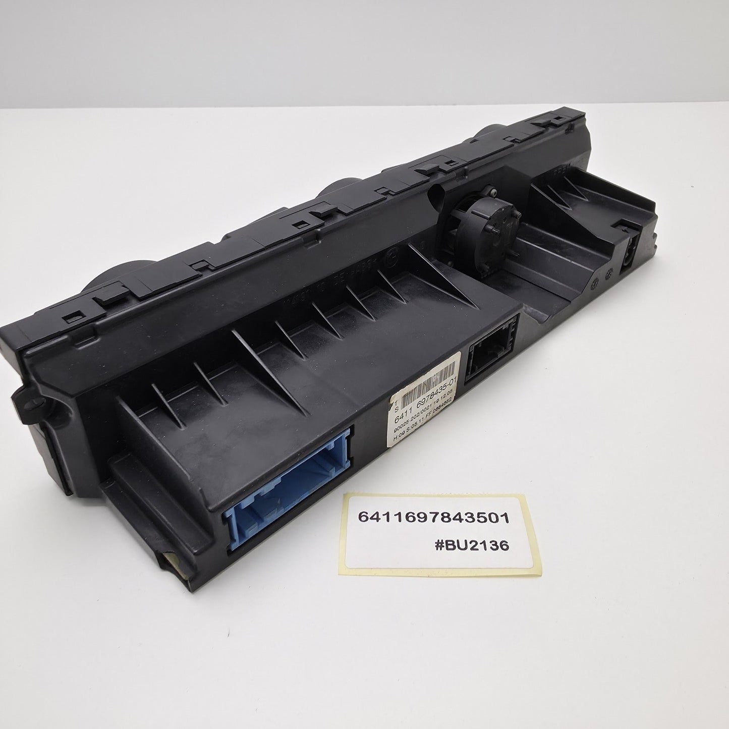 2001-2010 BMW 5 Series E60 E61 Climate Control Panel 6411697843501