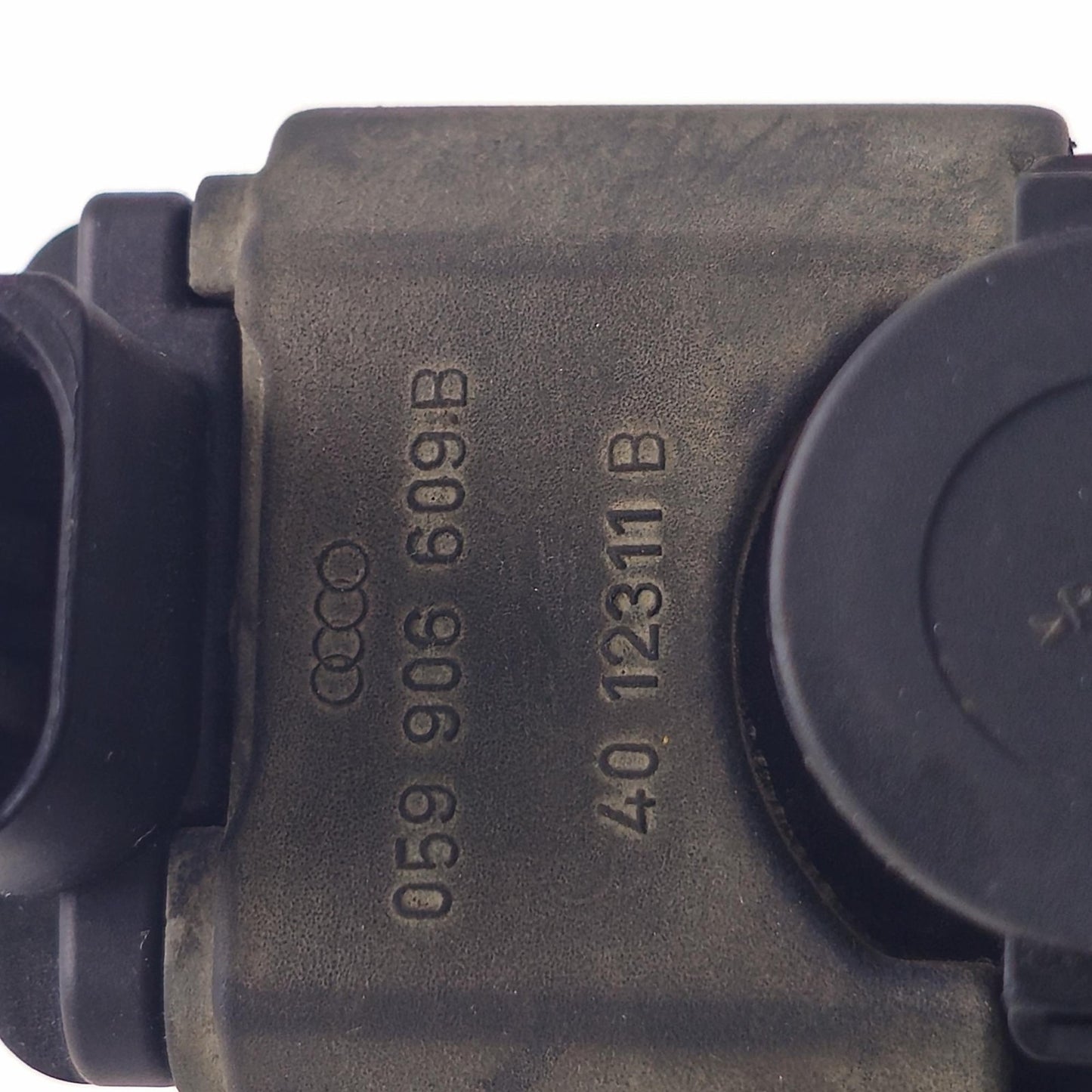 2013-2015 Audi A8 Mounting COOLER DIESEL 059906629D